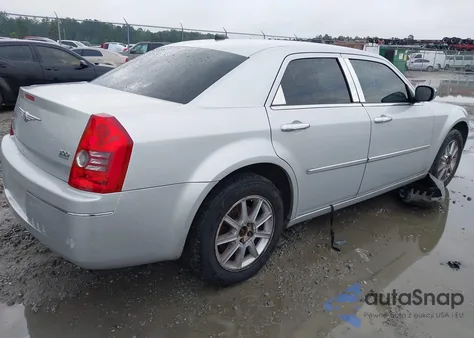 2008 Chrysler 300 Touring из США, поврежденный, VIN 2C3LK53G58H329933